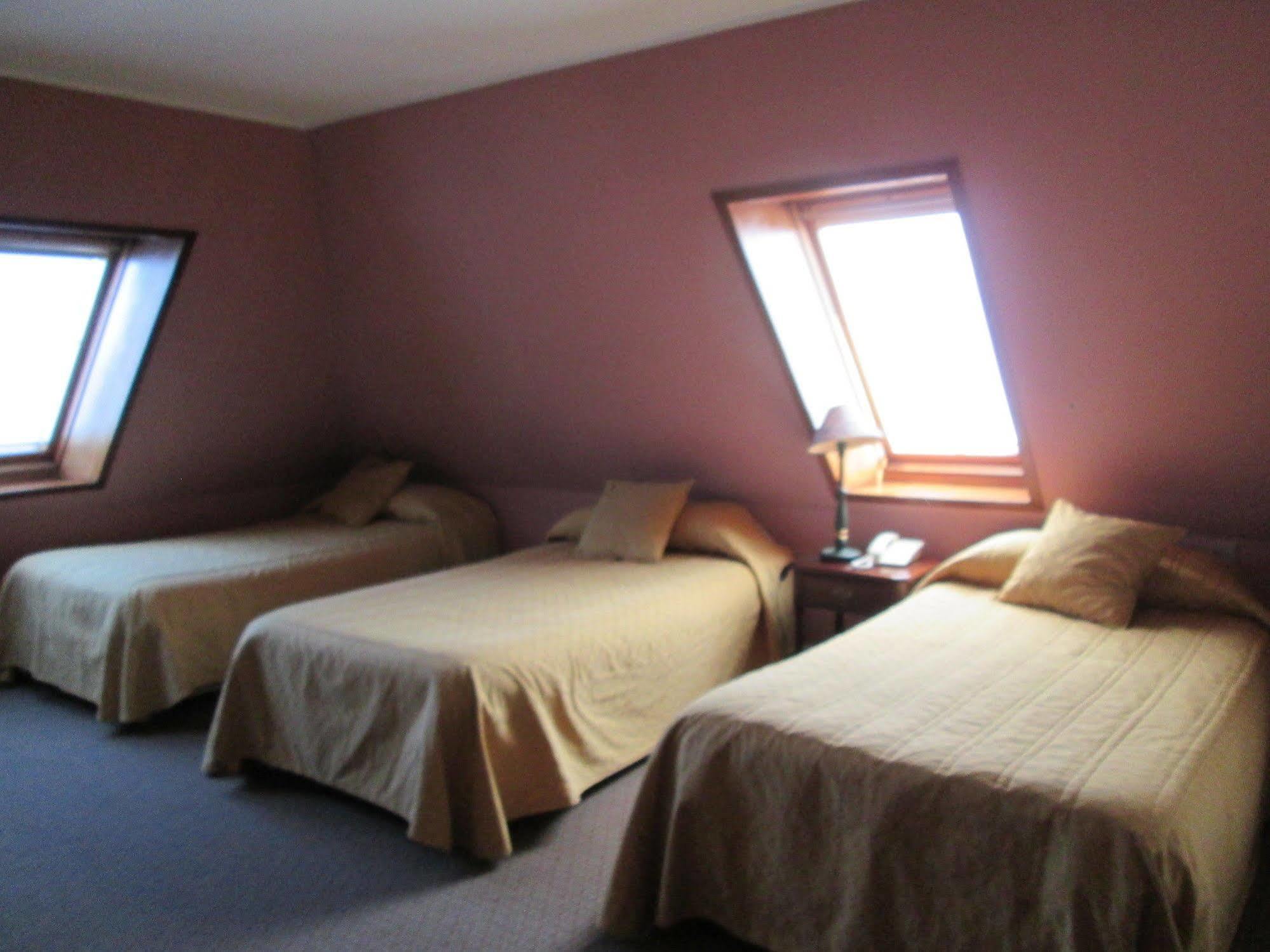 Hotel Apart Colon ปวยร์โตมอนต์ ภายนอก รูปภาพ