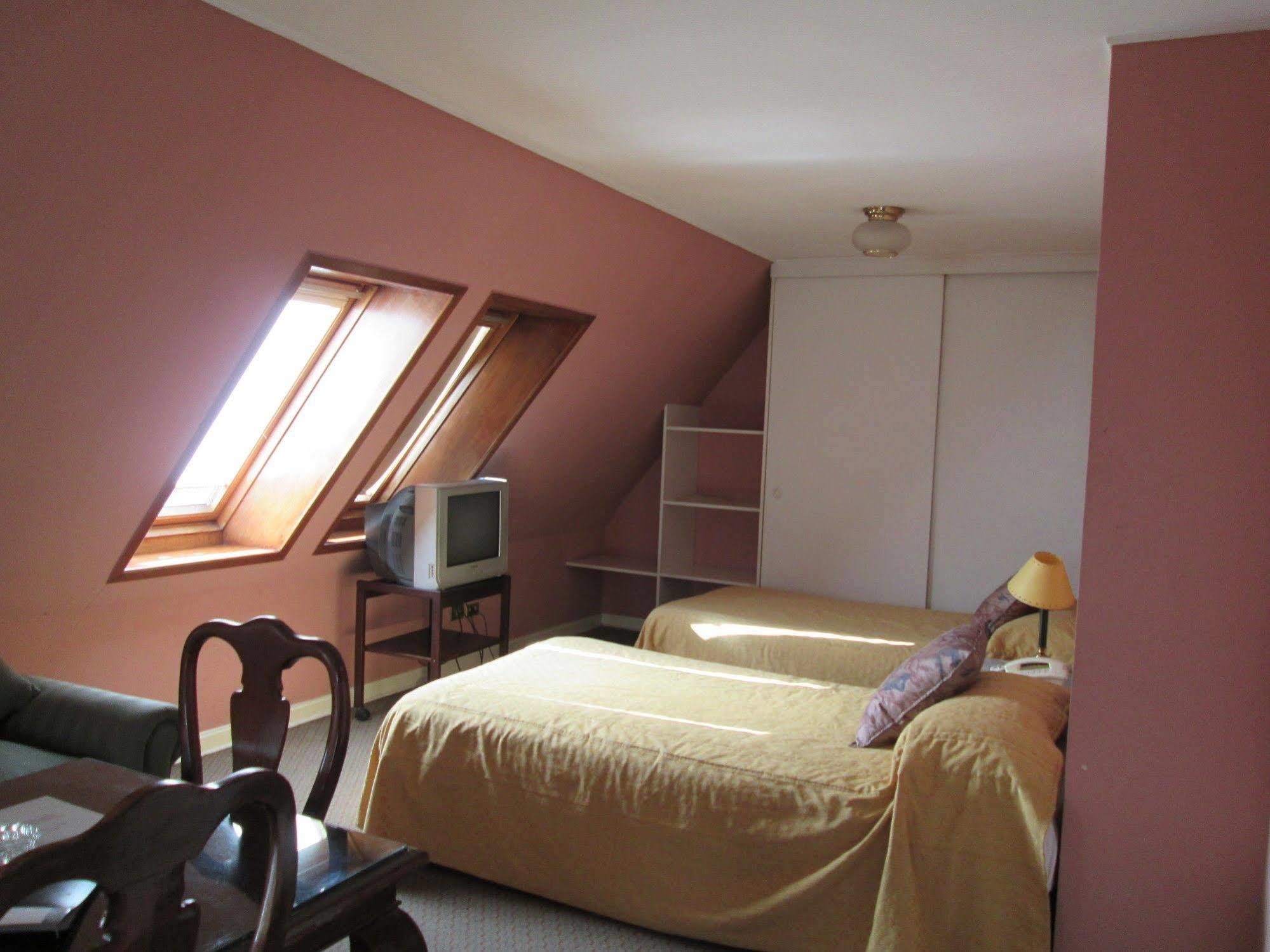Hotel Apart Colon ปวยร์โตมอนต์ ภายนอก รูปภาพ