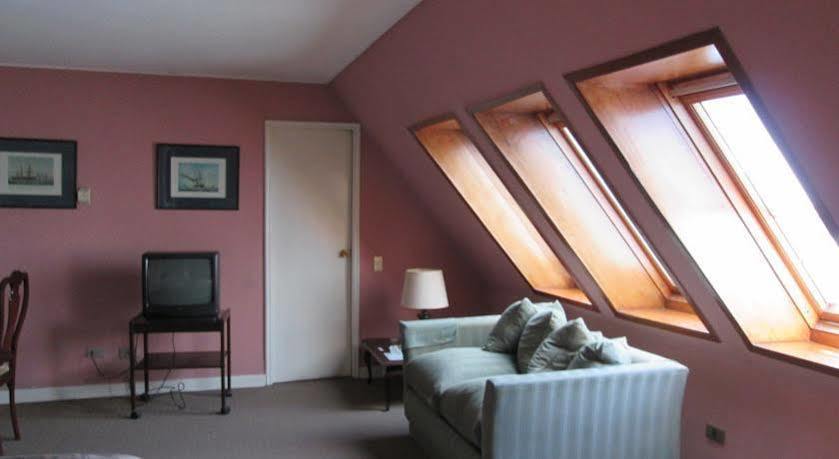 Hotel Apart Colon ปวยร์โตมอนต์ ภายนอก รูปภาพ